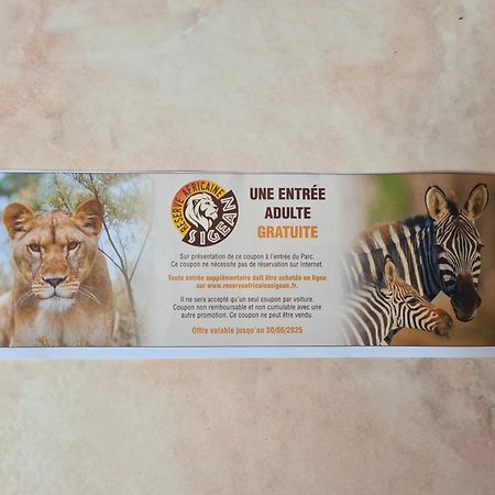 פור-א-נובל Les Mobil Homes De Naka, Une Entree Gratuite Pour La Reserve Africaine מראה חיצוני תמונה