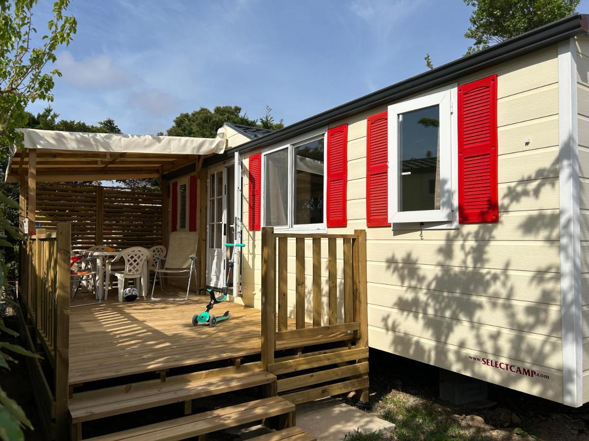 פור-א-נובל Les Mobil Homes De Naka, Une Entree Gratuite Pour La Reserve Africaine מראה חיצוני תמונה